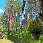 Séjour chez l'habitant Maenni Puhkebaas