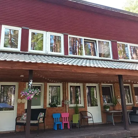 Maenni Puhkebaas *