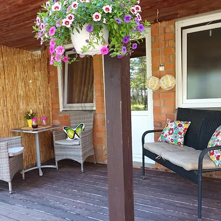 Maenni Puhkebaas * Karjamaa