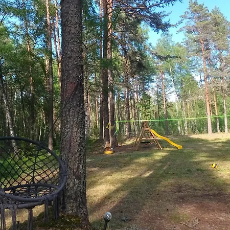 Maenni Puhkebaas *