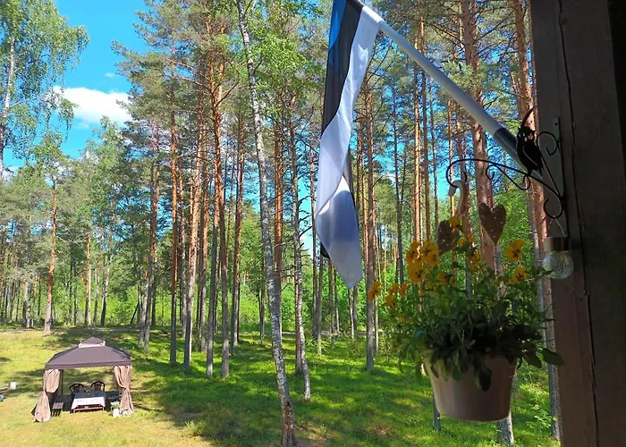 Δωμάτια σε οικογενειακή κατοικία Maenni Puhkebaas