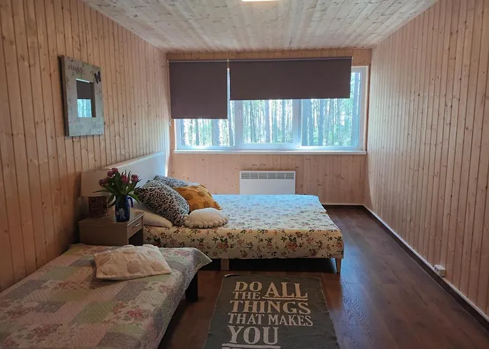 Maenni Puhkebaas Δωμάτια σε οικογενειακή κατοικία Karjamaa