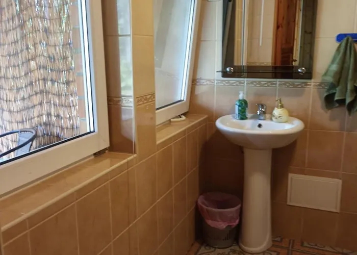 Δωμάτια σε οικογενειακή κατοικία Maenni Puhkebaas