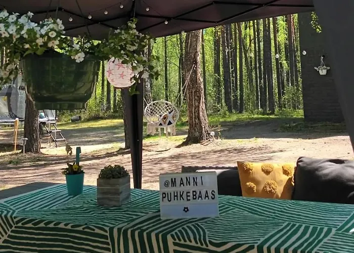 Δωμάτια σε οικογενειακή κατοικία Maenni Puhkebaas *