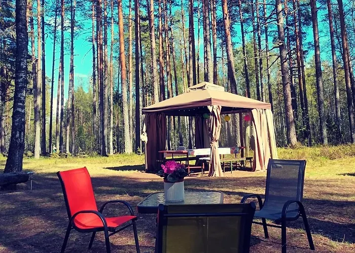 Δωμάτια σε οικογενειακή κατοικία Maenni Puhkebaas