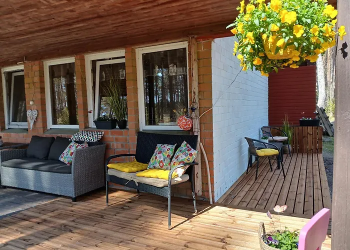 Maenni Puhkebaas * Karjamaa