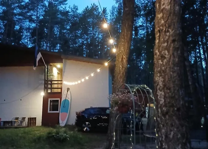 Maenni Puhkebaas Karjamaa