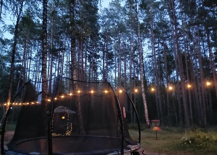 Maenni Puhkebaas Δωμάτια σε οικογενειακή κατοικία Karjamaa